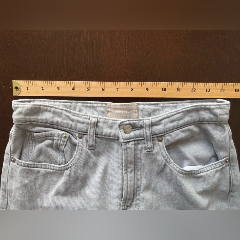 EVERLANE The Summer Jean Size 26 Grey Denim Straight Leg Soft Casual Minimalist - Picture 8 of 11